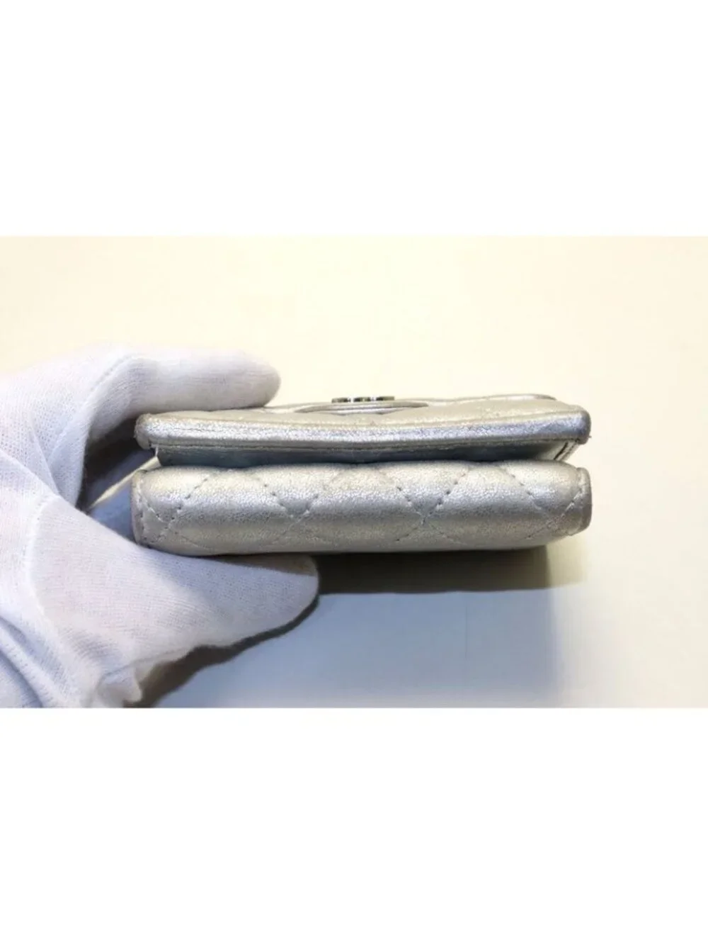 Chanel 31 Quilted Leather Trifold Wallet - Picture 3 of 10